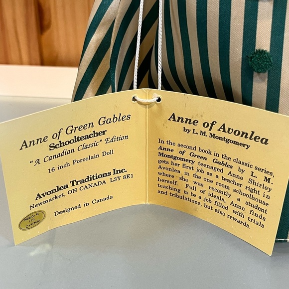 Avonlea Traditions Heritage Edition Anne of Green Gables Porcelain Doll Teacher - Picture 4 of 10